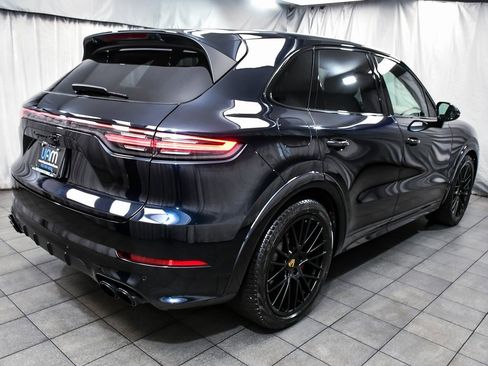 Used 2023 Porsche Cayenne GTS image 6