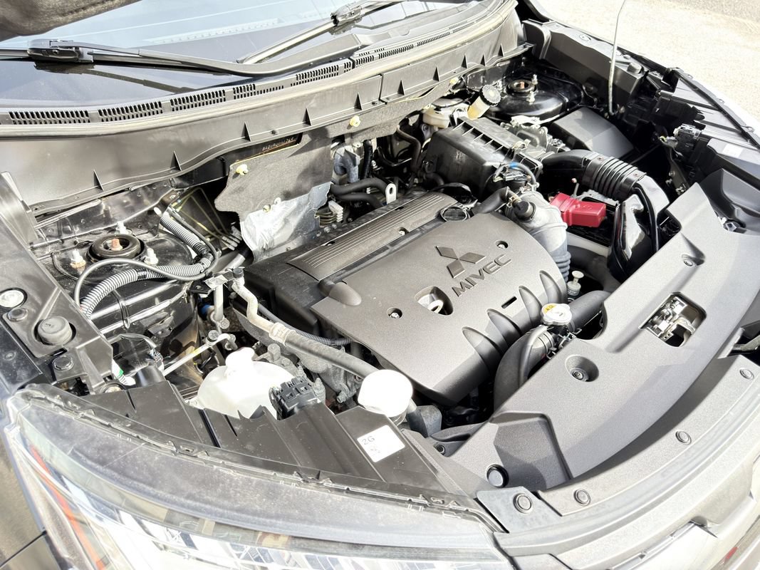 Used 2024 Mitsubishi Outlander Sport LE AWD/4WD image 37