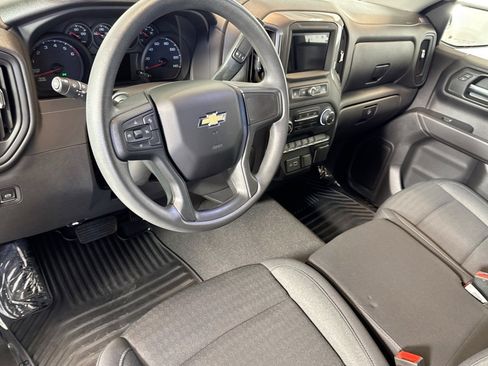 Used 2023 Chevrolet Silverado 1500 Custom RWD image 9