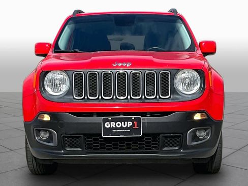 Used 2016 Jeep Renegade Latitude AWD/4WD image 4