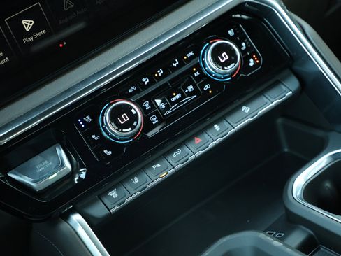 New 2026 GMC Sierra 2500 Denali w/ Denali Reserve Package image 28