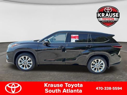 New 2026 Toyota Highlander Limited AWD/4WD image 4
