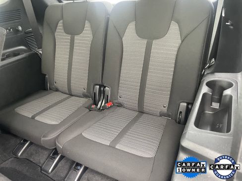 Used 2023 Kia Sorento LX image 23