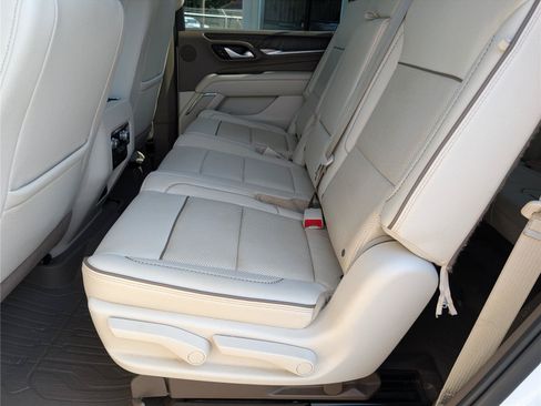 Used 2022 GMC Yukon Denali AWD/4WD image 34