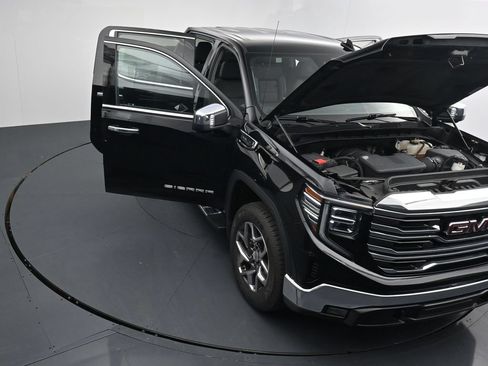Used 2023 GMC Sierra 1500 SLT w/ SLT Premium Package AWD/4WD image 39
