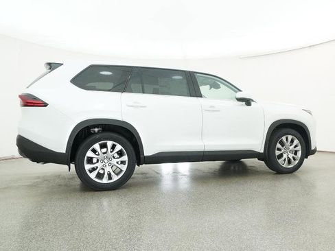New 2026 Toyota Grand Highlander Limited image 84