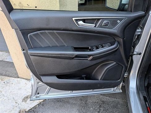Used 2020 Ford Edge ST w/ Equipment Group 401A AWD/4WD image 18
