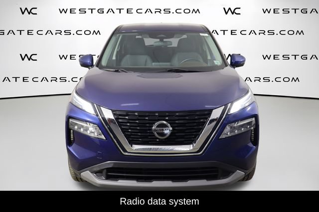 Used 2021 Nissan Rogue SV FWD image 2