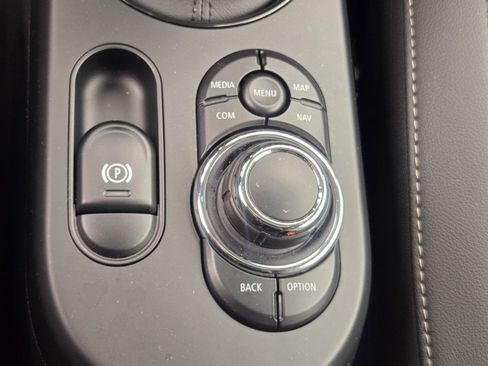 Used 2024 MINI Cooper SE image 20