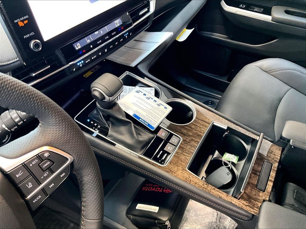 New 2026 Toyota Sienna Platinum AWD/4WD image 14