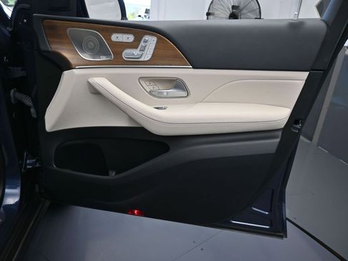 Used 2024 Mercedes-Benz GLE 450e 4MATIC image 62