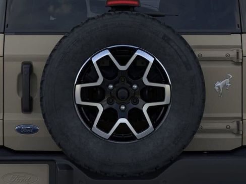 New 2026 Ford Bronco Outer Banks image 2