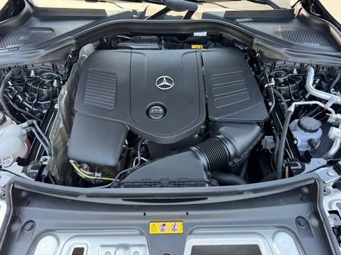 Used 2026 Mercedes-Benz GLC 300 4MATIC image 10