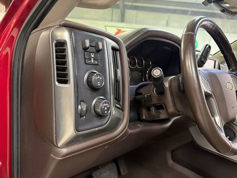 Used 2019 Chevrolet Silverado 2500 LTZ w/ Duramax Plus Package AWD/4WD image 31