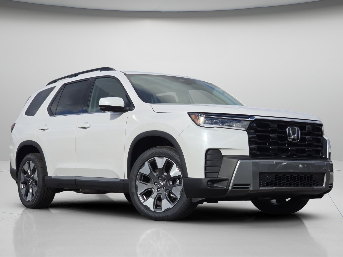 New 2026 Honda Pilot Elite image 2