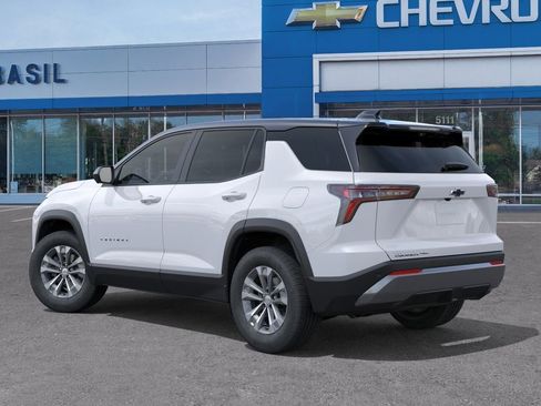 New 2026 Chevrolet Equinox LT w/ Convenience Package II AWD/4WD image 3