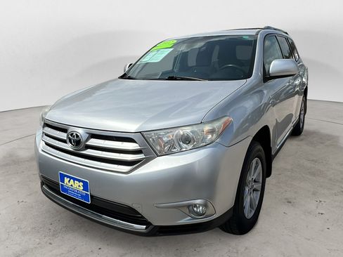 Used 2012 Toyota Highlander 4WD w/ Tech Pkg image 1