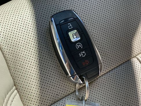 Used 2018 Lincoln MKZ Reserve w/ Climate Package AWD/4WD image 29