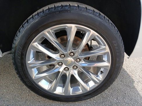 Used 2019 Chevrolet Suburban Premier w/ Premier Plus Edition image 75