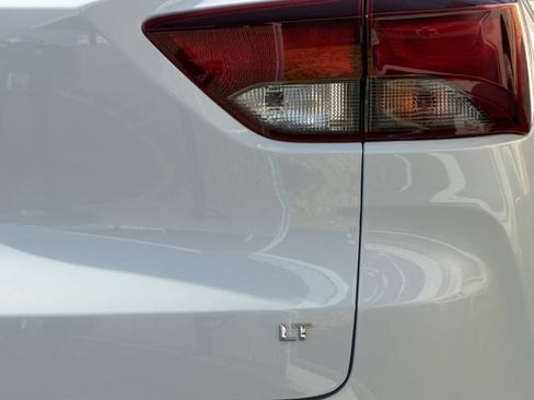 New 2026 Chevrolet TrailBlazer LT w/ Driver Confidence Package FWD image 9