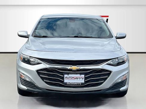 Used 2020 Chevrolet Malibu LT FWD image 2