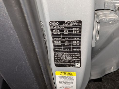 Used 2020 Land Rover Range Rover Evoque R-Dynamic SE image 30