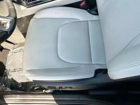 Used 2023 Kia Sportage EX FWD image 19