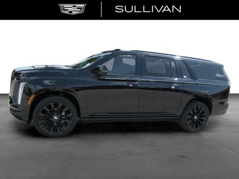 New 2026 Cadillac Escalade ESV Platinum Sport w/ LPO, ONYX Package AWD/4WD image 4