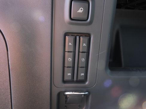 New 2025 Ford Expedition Max Platinum w/ Stealth Appearance Package image 19