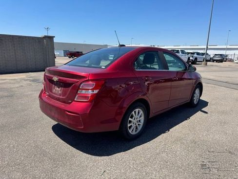 Used 2017 Chevrolet Sonic LT w/ Convenience Package FWD image 7