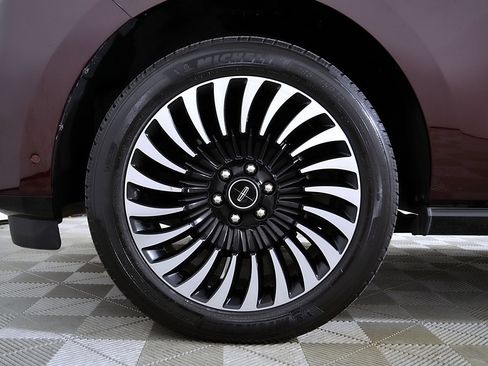 Used 2019 Lincoln Navigator L Black Label AWD/4WD image 12
