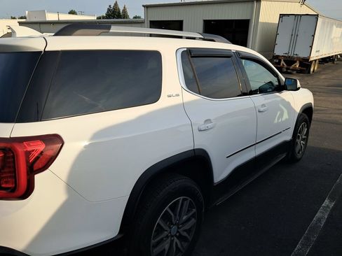 Used 2020 GMC Acadia SLE w/ Driver Alert Package I AWD/4WD image 3