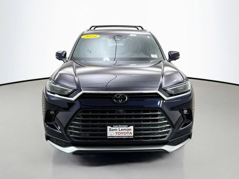 Used 2024 Toyota Grand Highlander AWD Hybrid image 2