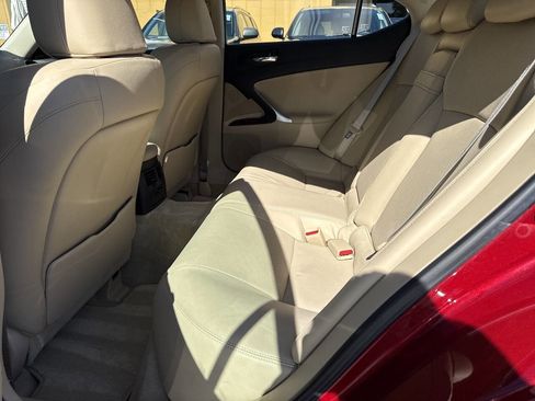 Used 2007 Lexus IS 350 RWD image 22