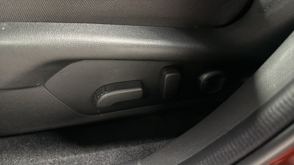 Certified 2024 Subaru Crosstrek 2.0i Premium AWD/4WD image 17