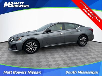 Used 2024 Nissan Altima 2.5 SV