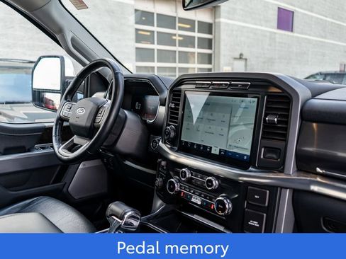 Used 2022 Ford F150 Lariat image 11