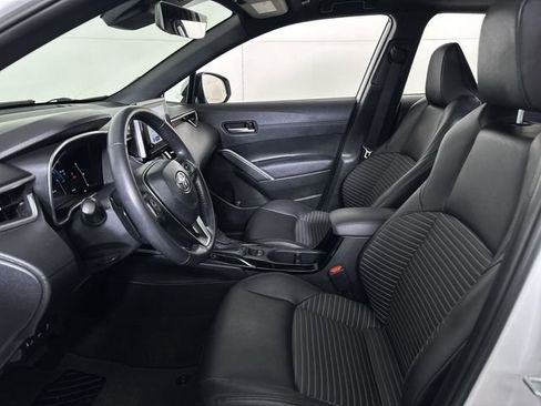 Used 2024 Toyota Corolla Cross AWD Hybrid w/ Convenience Package image 20