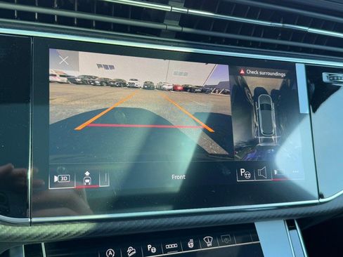 New 2026 Audi SQ7 Prestige image 14
