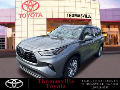 New 2025 Toyota Highlander AWD