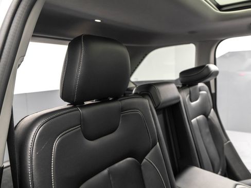 Used 2022 Jeep Grand Cherokee Limited image 36