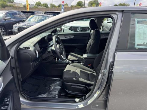 Used 2023 Kia Forte LXS w/ LXS Technology Package FWD image 20