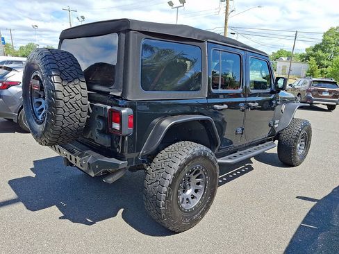 Used 2019 Jeep Wrangler Unlimited Sport S AWD/4WD image 9