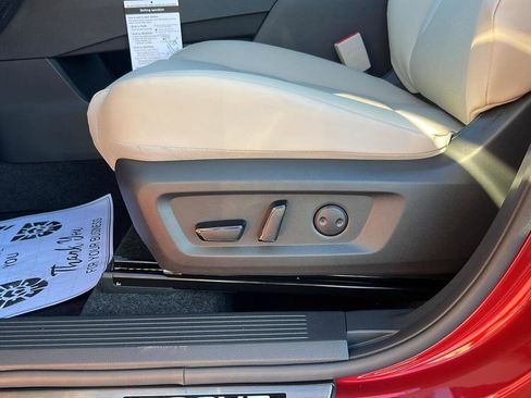 New 2026 Nissan Rogue SV image 24