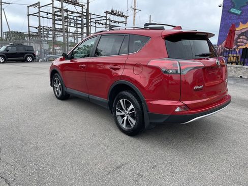 Used 2016 Toyota RAV4 XLE AWD/4WD image 3