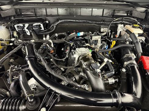 Used 2024 Ford Bronco Badlands AWD/4WD image 35