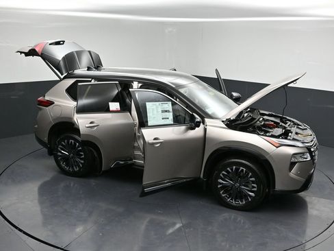 New 2026 Nissan Rogue Platinum w/ Tech Package image 28