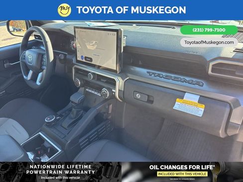 New 2025 Toyota Tacoma TRD Sport image 28