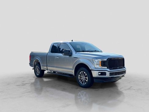 Used 2020 Ford F150 XLT w/ Equipment Group 302A Luxury AWD/4WD image 8