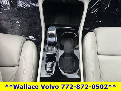 Used 2023 Volvo XC40 B5 Plus w/ Protection Package Premier AWD/4WD image 20